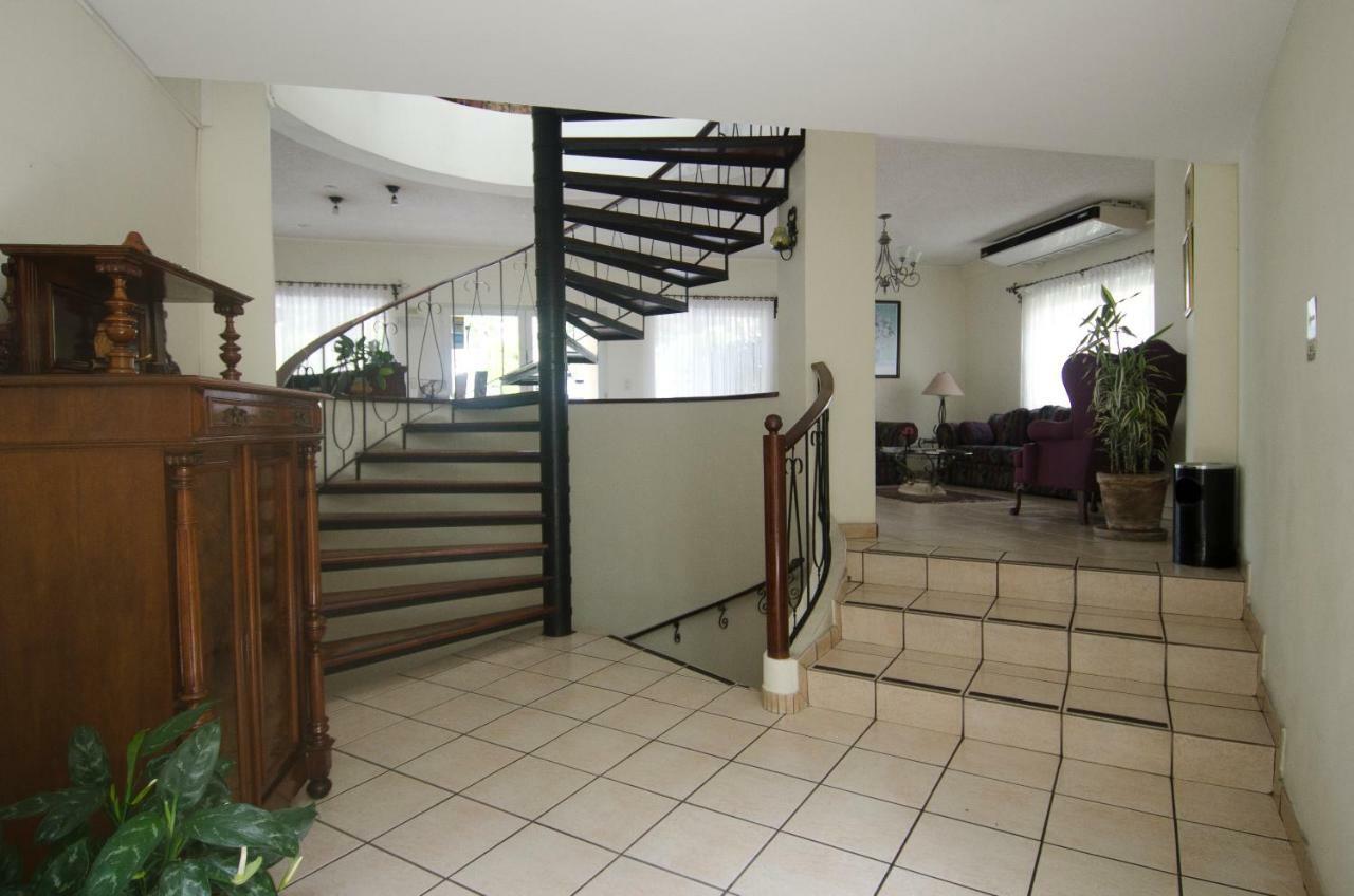 Hotel Berlin San Salvador Luaran gambar