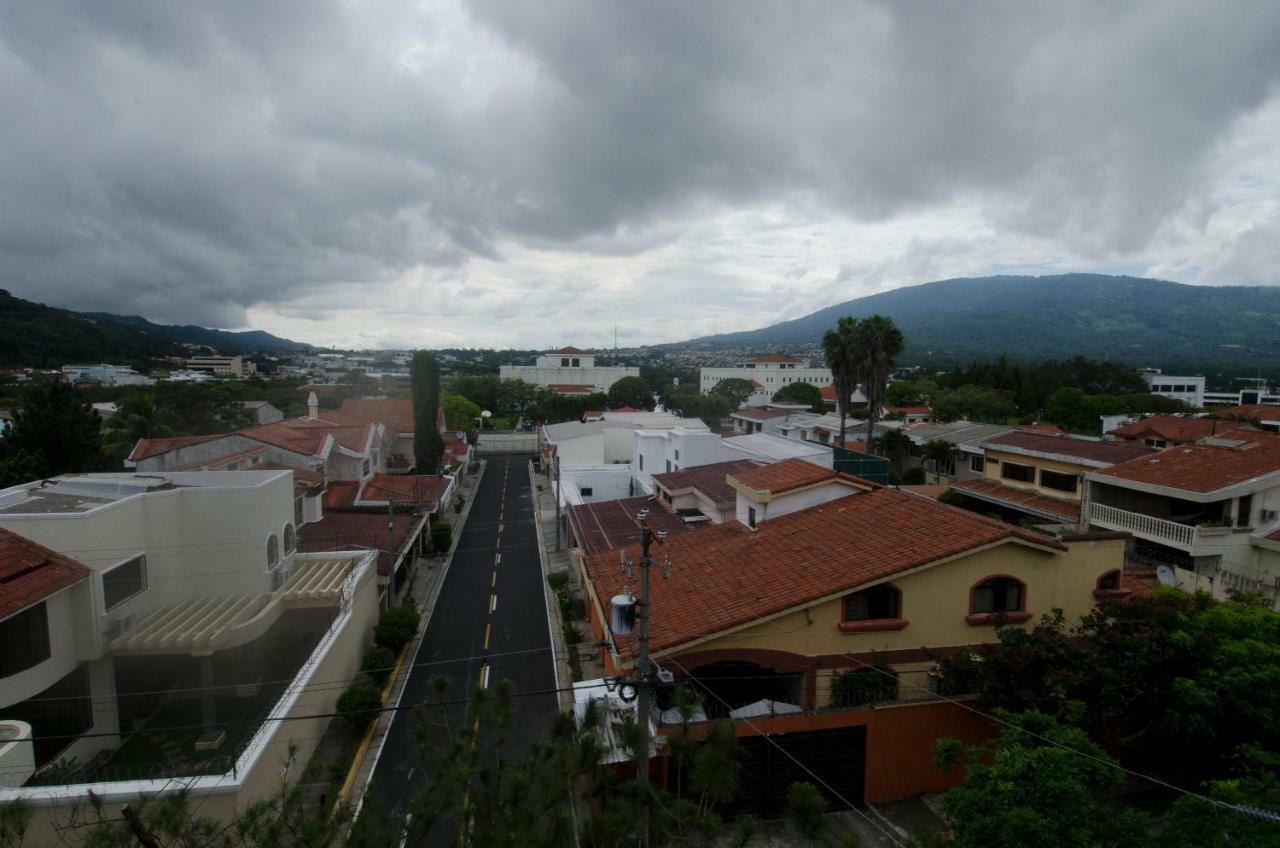 Hotel Berlin San Salvador Luaran gambar