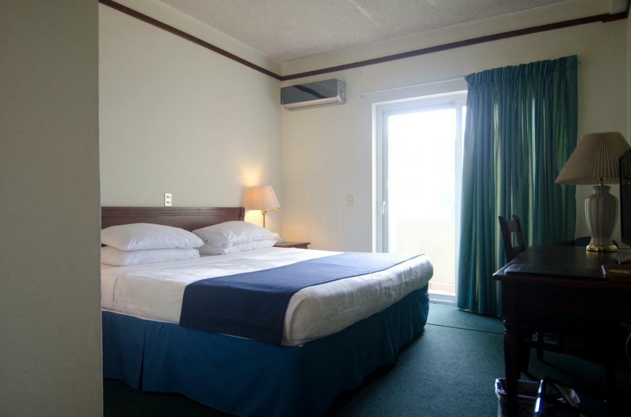 Hotel Berlin San Salvador Luaran gambar