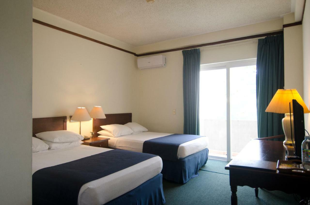 Hotel Berlin San Salvador Luaran gambar