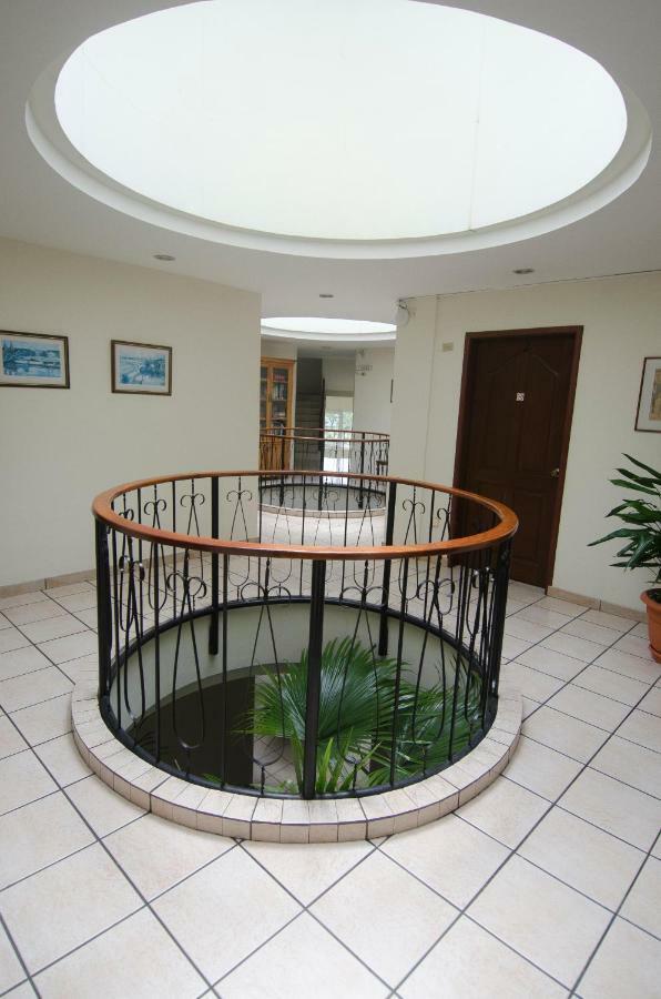 Hotel Berlin San Salvador Luaran gambar